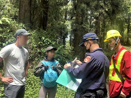 違規行走阿里山鐵道 危險又傷荷包 最高可處5萬元罰鍰