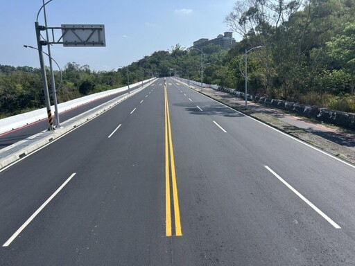 高雄義大二路開放通車 地方交通路網更順暢