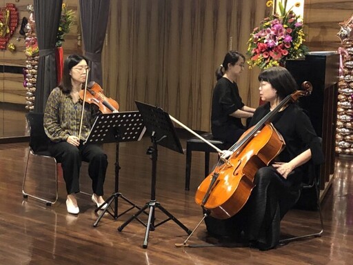 馨蕙馨醫療集團母親節感恩音樂會 以音符寫下最溫柔的小情書