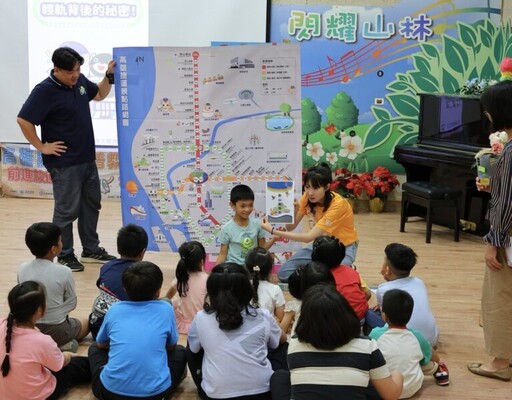 蜜柑站長現身賣萌 推動綠色運輸與減碳教育