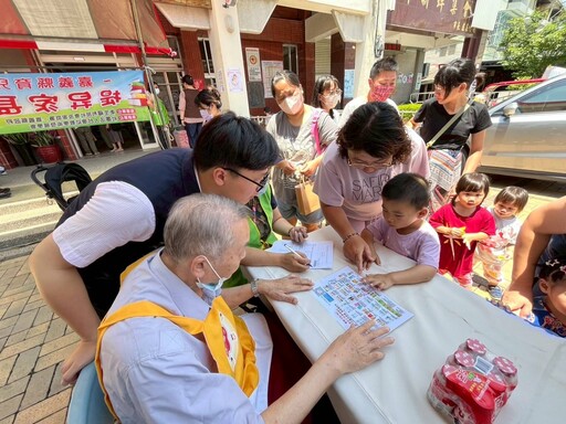 指尖傳愛、世代共融 嘉基太保日照中心母親節活動溫馨登場