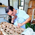「臺南奇人帶路」蔡德太匠心獨運雕鑿大千世界
