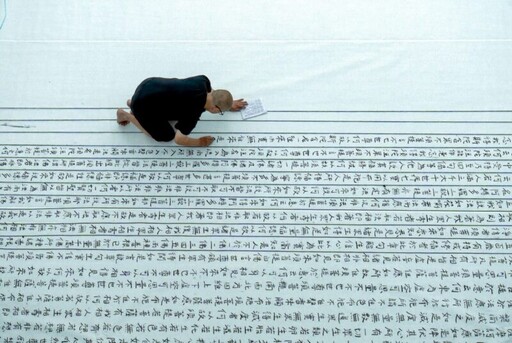 高美館《行者十步：蔡明亮》明(17)起盛大開展 走進當代影像世界