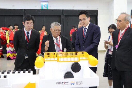 2025高雄自動化工業展 高科大展示AI工業製造創新能力
