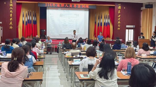 新住民夫妻參加高市勞工局通譯培訓 熱心擔任溝通與諮詢橋樑