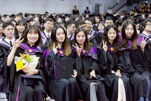 清華大學畢業典禮 校長高為元勉勵畢業生成為世界公民