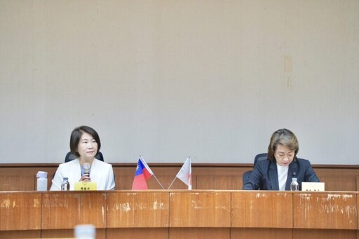 日本橋本聖子參議員拜會屏東縣長周春米交流 參訪大鵬灣推動藍碳永續合作