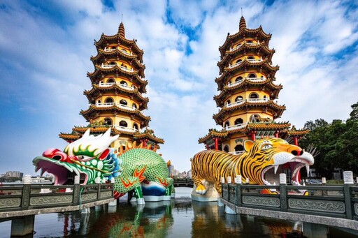 高雄熊帶你暢玩端午連假 愛河龍舟賽、韓流盛宴、飛龍燈光秀一次滿足