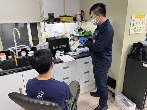 崁津橋下無名屍回家了 中壢警堅持不懈助落葉歸根
