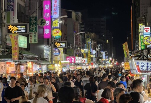 最夯端午連假在高雄！海內外樂迷助攻夜市商機