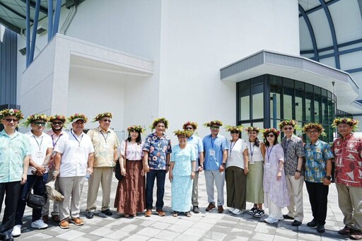 馬紹爾群島總統海妮訪問原住民族文化園區 感受南島文化深厚連結