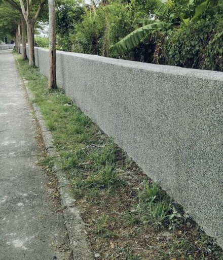 林欽榮副市長視察大遼排水防洪牆加高 要求全力趕工減輕當地水患