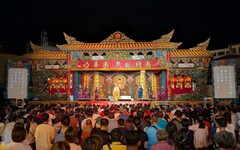 台塑企業邀明華園戲劇總團林園演出 孫翠鳳擔綱廣受歡迎