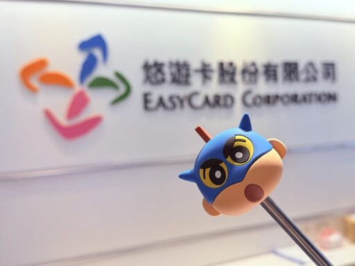 「停車神器」再一發！蠟筆小新SUPERCARD伸縮悠遊卡 6/13開賣