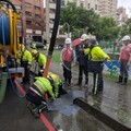 高雄降下豪雨 陳其邁視察水利設施及側溝疏通
