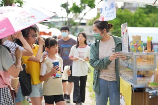 2025客家很有市越夜越閃亮 人偶公仔IP「巨」星登場大東公園