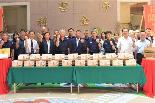 表達肯定嘉警作為 企業加油打氣贈滴雞精