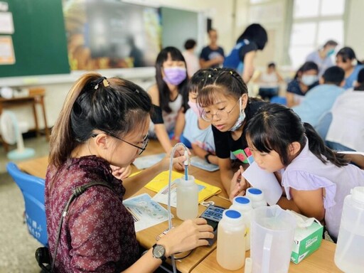 海保署2025水質檢測體驗營 正式啟航邀請全臺小學生探索海洋環境變化真相
