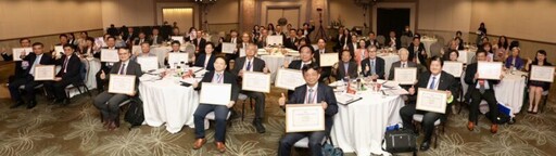 高餐大再創佳績 榮登2025遠見雙冠王！「服務領域」全國第一及微經費榜首傲視全台