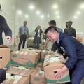 高市農業局調度物資 穿越風雨即刻送往山城
