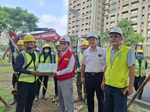 楊柳颱風來襲 高市林欽榮副市長加強督導路樹安全