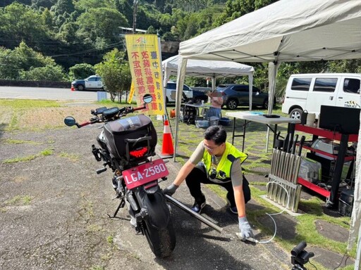 不畏酷暑高溫 東勢警強力取締噪音車擾民及酒後駕車