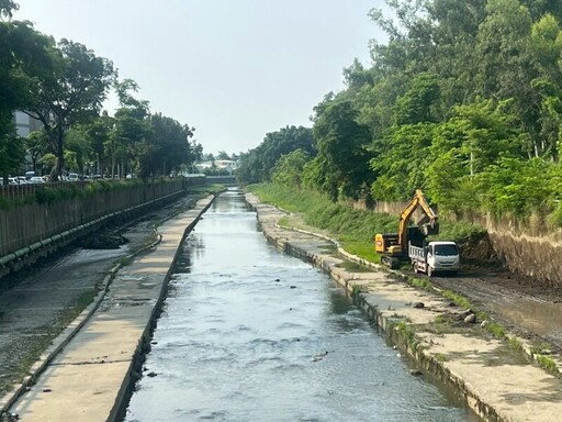 高市水利局鳳山、仁武排水加強清淤 提高防洪韌性