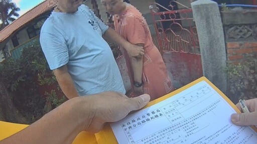 女子迷途無助 中興暖警護送慢飛天使回家