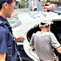 失智翁迷失街頭 八掌警關懷協助平安返家