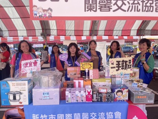 「守住歲月‧守住愛」惜老園遊會登場 蘭馨會長姜裕蓉擺攤義賣 所得全數捐公益