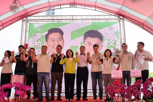 左楠激戰區！數百人湧入爆場，四位有意角逐市長的立委齊聚 全力相挺黃文志議員連任！