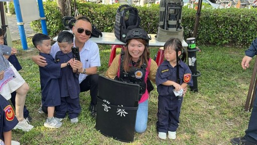李雅靜舉辦小小警察體驗營登場 高雄親子熱情參與反應熱烈