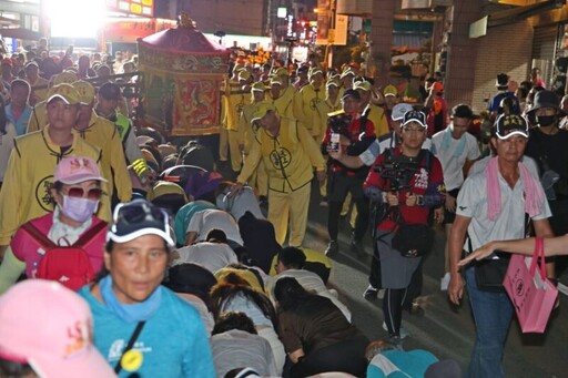 三神贊境南投 粉紅超跑首度停駕南投縣府