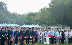高市國慶升旗首移澄清湖舉行 陳其邁：球場變公園！70公頃果嶺秘境全民共享
