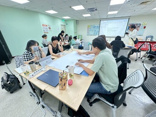 創業最後一哩路 高市勞工局引領學員思考品牌價值的核心關鍵