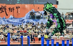 高雄活動精彩多元 陳其邁市長賞戲獅甲、品鹹酥雞、逛青年攤車市集