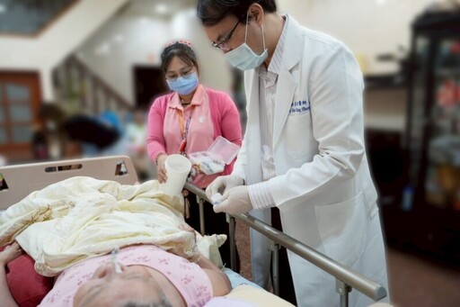 聖功醫院中醫部醫師到你家！中醫到宅針灸助長者復能