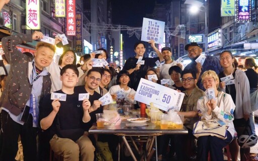 高雄演唱會經濟再發威 湧18萬人潮 攤商驚嘆：人潮前所未見 忙到沒時間喝水