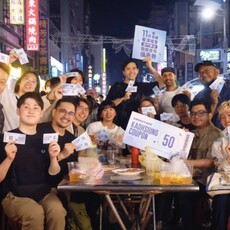 高雄演唱會經濟再發威 湧18萬人潮 攤商驚嘆：人潮前所未見 忙到沒時間喝水