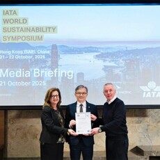 長榮航空樹立航空業ESG新標竿 榮獲七項企業永續大獎及IATA永續採購認證 永續實力再提升
