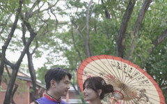 高雄市新客家文化園區雨豆樹下的百年好合 21對新人攜手步入客家幸福禮讚