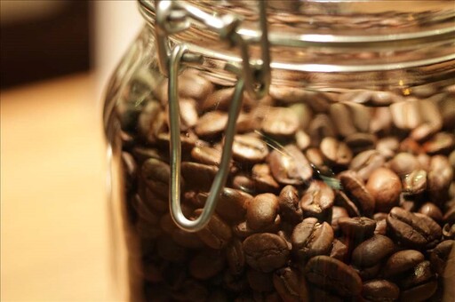 抽真空反而影響咖啡豆品質？想妥善保存咖啡豆要用哪種容器？