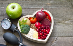 除了「紅麴」能降膽固醇 中醫師教你11個針對「高膽固醇血症」的飲食建議！