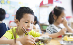 學校午餐不只是要填飽肚子！改革供膳制度、推行飲食教育刻不容緩