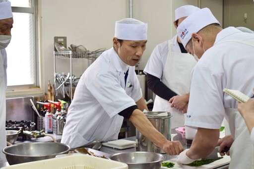 日本餐飲學校「飲食人大學」登台開設分校！3個月培訓日料職人直通米其林餐廳！