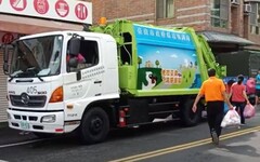 台水攜手南市環保局垃圾車宣導 催繳簡訊小心受騙 簡訊發送碼111要認明