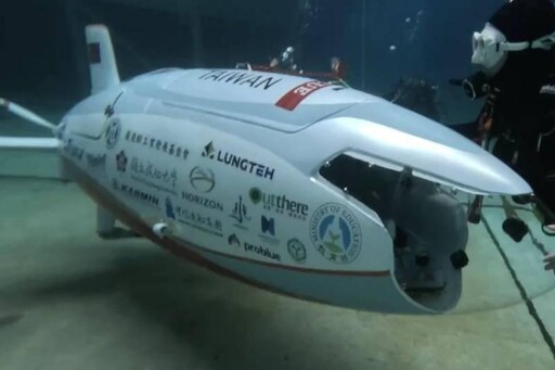 成大討海人團隊首度完賽 歐洲國際人力潛艇競賽破記錄