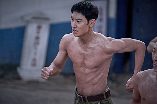 李帝勳為《絕地逃生》瘦到只剩58公斤 挑戰一絲不掛裸身戲！