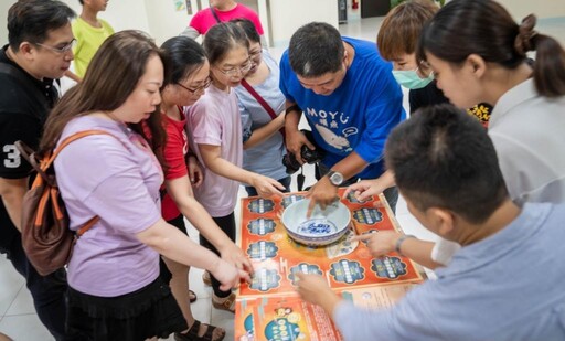 好運連年情誼相連 金門家扶展愛志工隊齊聚中秋博餅