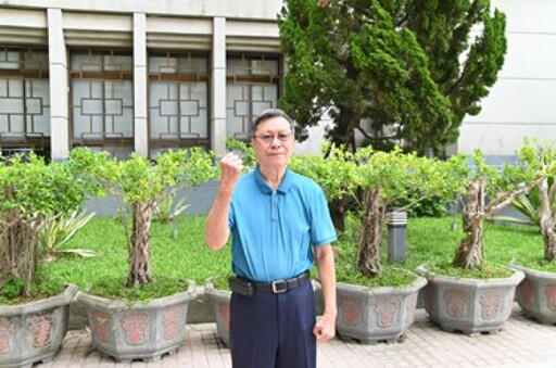 推動運動平權典範！ 中市身障體育總會創會理事長陳有江獲頒「終身成就獎」